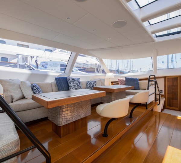 Yacht MES AMIS, Dubois Yachts | CHARTERWORLD Luxury Superyacht Charters